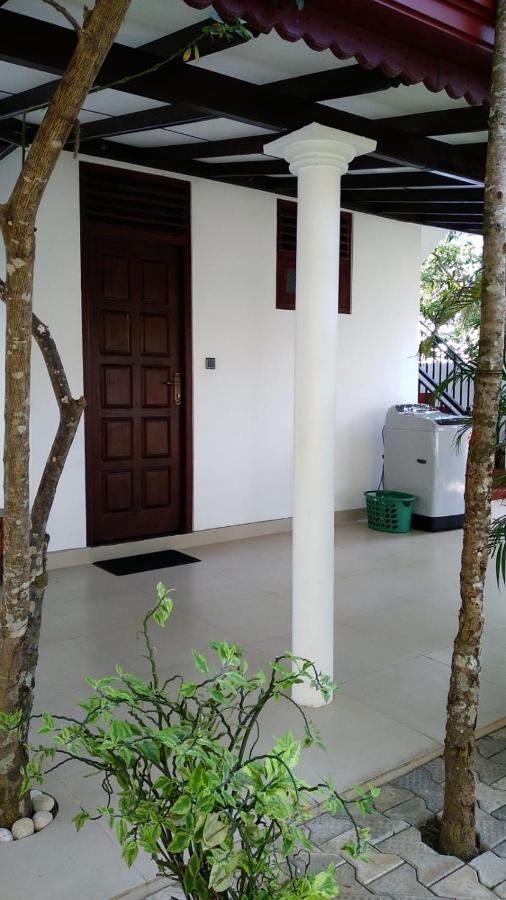 Villa Araliya Hikkaduwa Exterior foto
